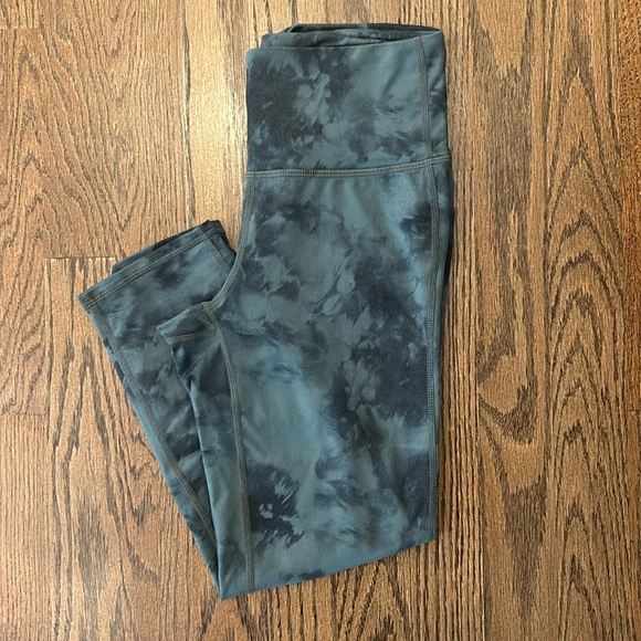 Athleta women’s size XS 3/4 length leggings - Picture 1 of 3